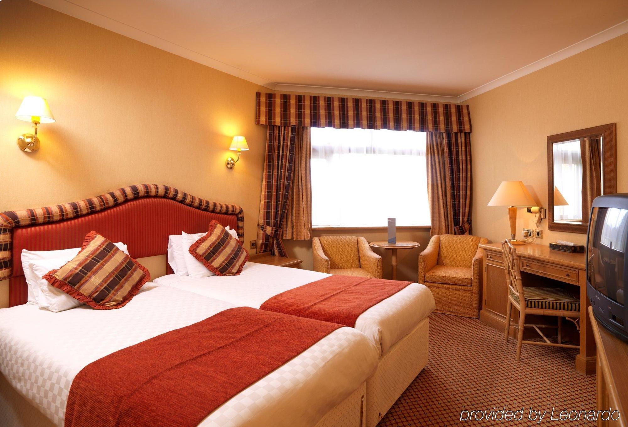 Leonardo Hotel Cheltenham Quarto foto